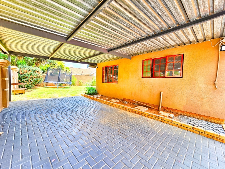 3 Bedroom Property for Sale in Vaalpark Free State